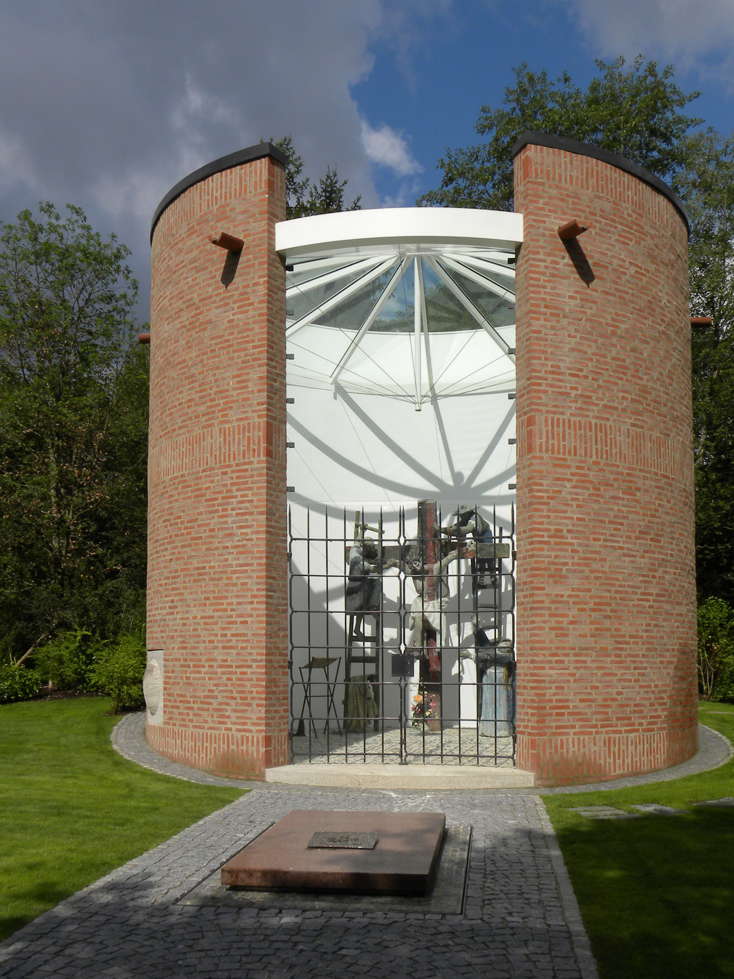 Family crypt Waldfriedhof