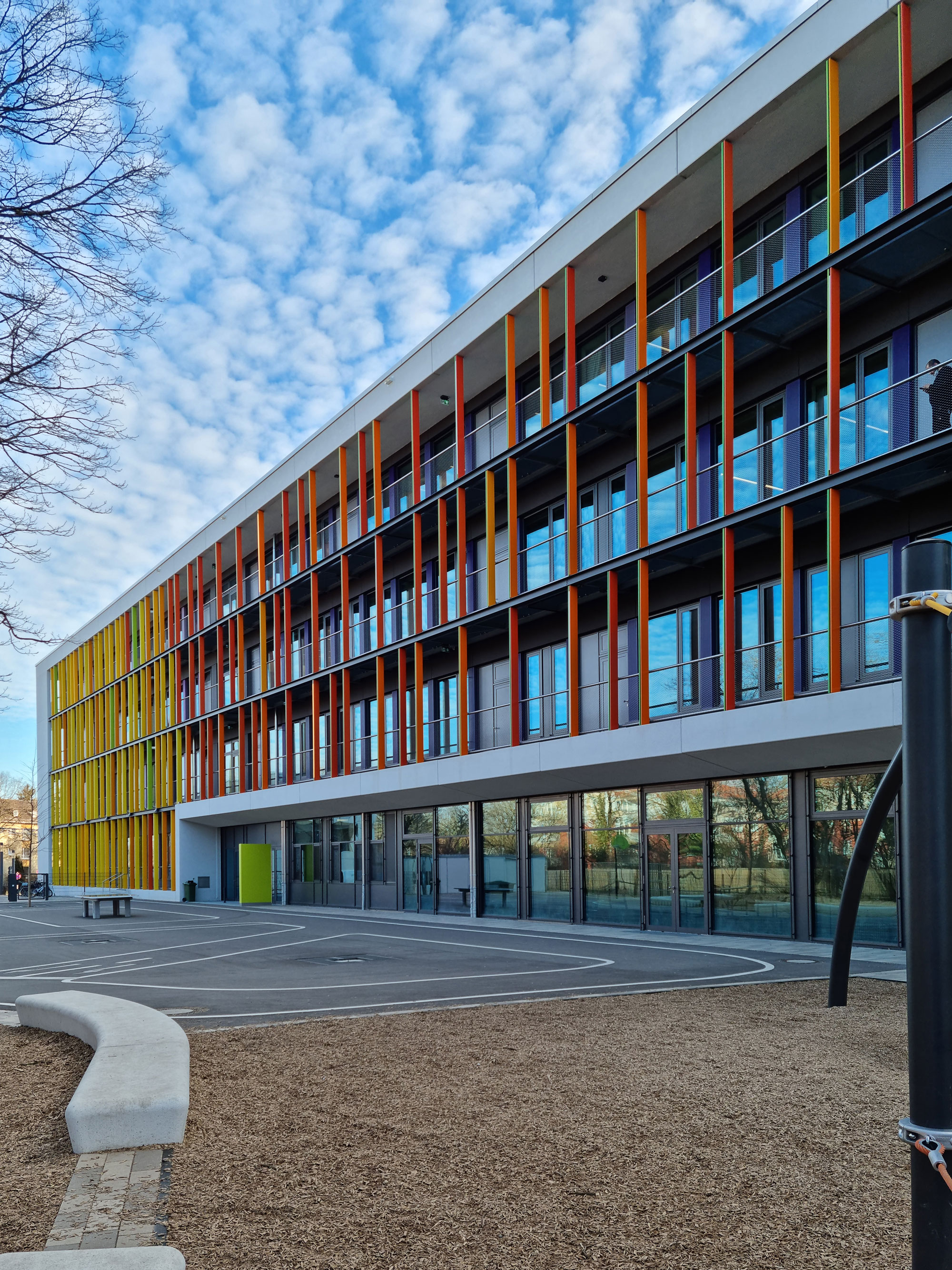Grund- und Mittelschule Rockefellerstr. (ehm. Bernaystr.)